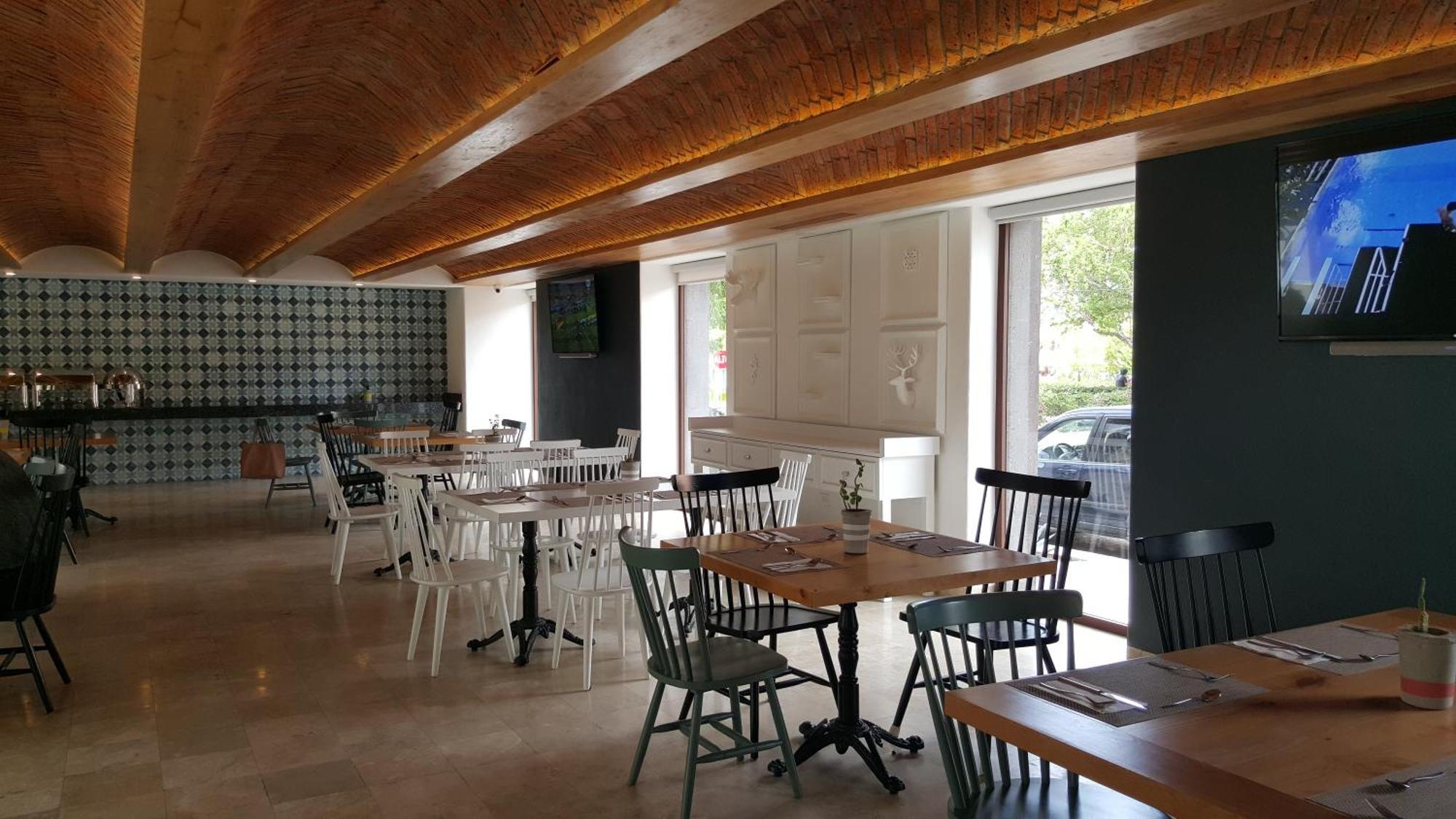Hotel Catedral 라파스 외부 사진 Interior of the restaurant