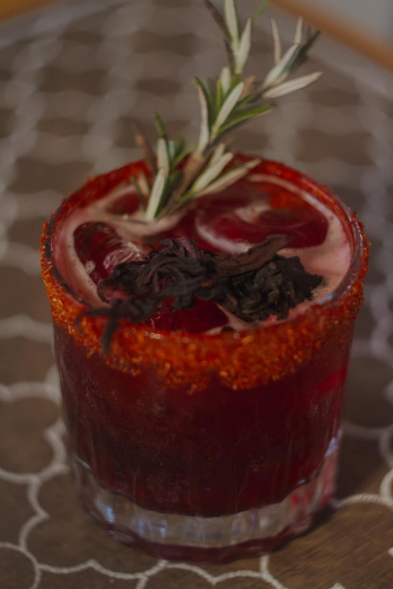 Hotel Catedral 라파스 외부 사진 A red snapper cocktail