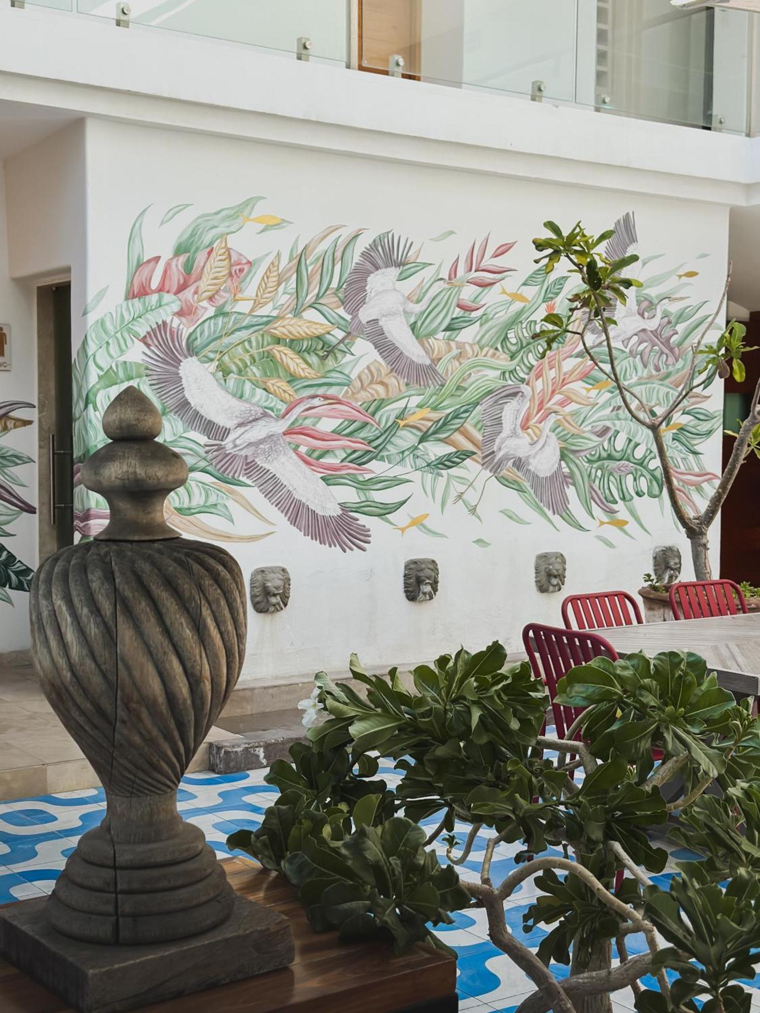 Hotel Catedral 라파스 외부 사진 Mural at the restaurant