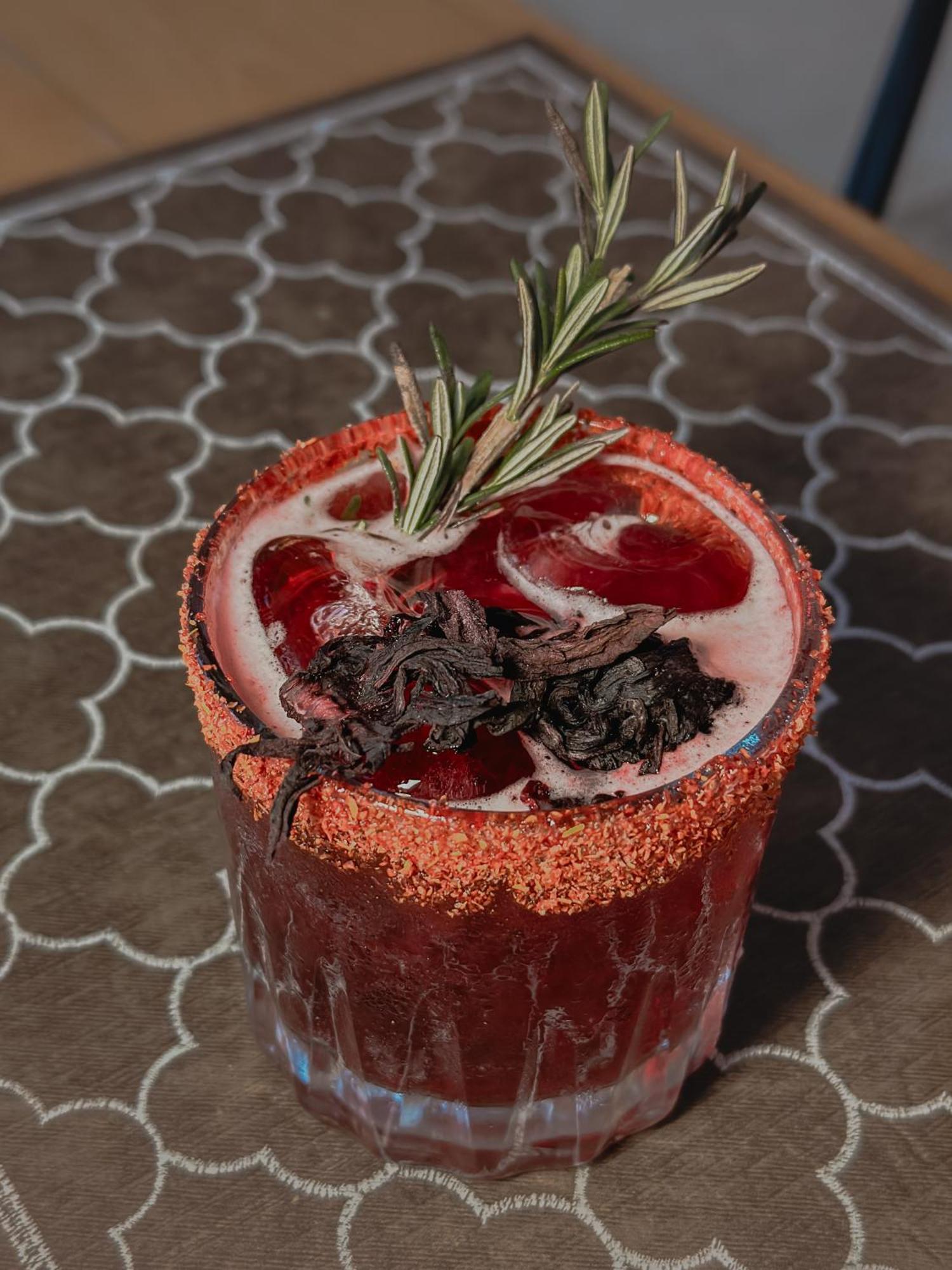 Hotel Catedral 라파스 외부 사진 A blood orange margarita